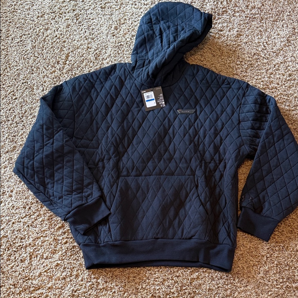 NWT Under Armour Quilted Black Hoodie